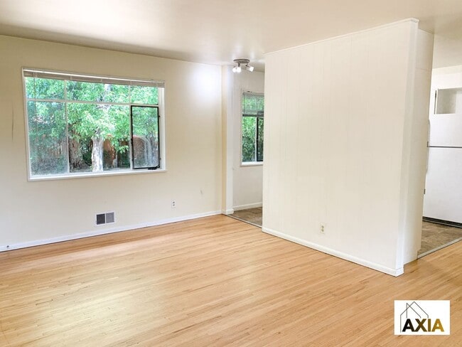 Photo - Home in South Boulder for Fall Pre-Lease!