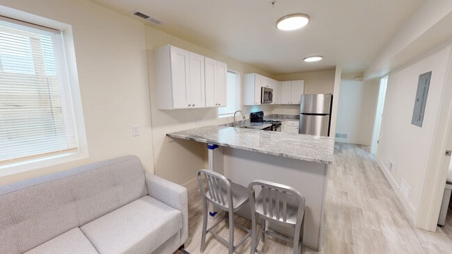 Building Photo - 1214 Washtenaw Ct Rental