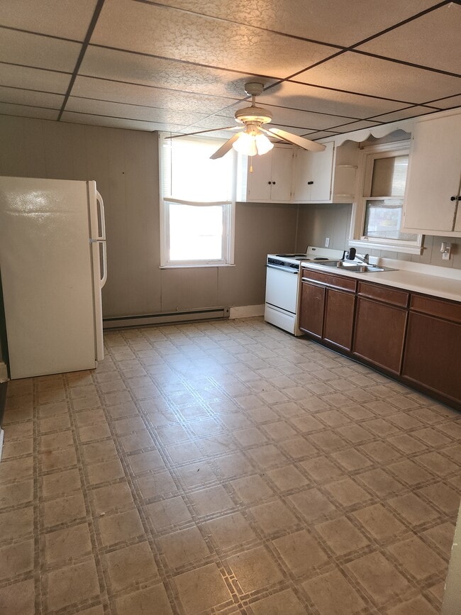 326 E Broadway Unit 2