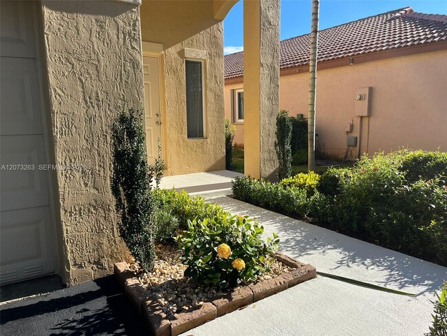 1542 Presidio Dr