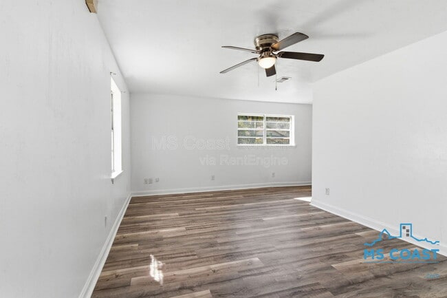 Photo - 3007 Meteor St