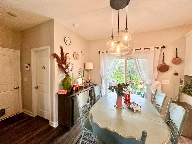 Photo - Beautifully furnished 3 bed 2.5 bath home in Leland