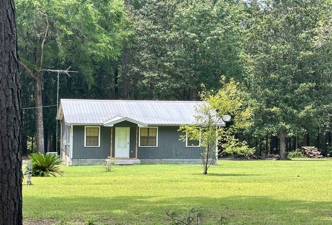 Building Photo - 54 Hardwood Hollow Rd