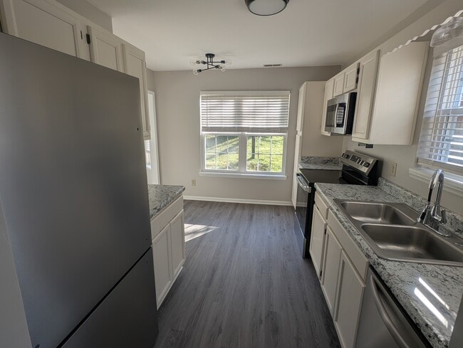 Photo - 5828 Amity Springs Dr