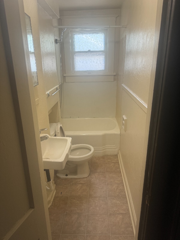 Photo - 4642 Bancroft Ave Unidad 3
