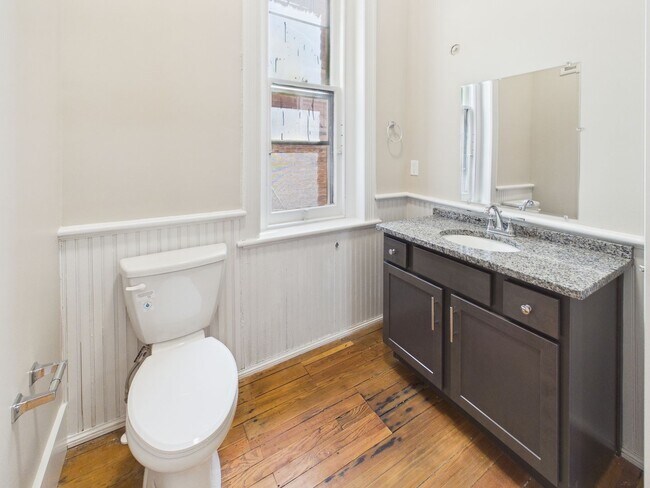 Photo - 7 E Franklin St Unidad 3