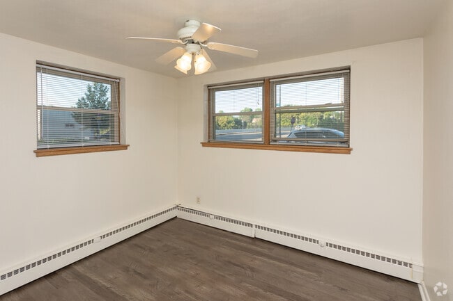 2HAB, 1BA - 800 ft² - Dunlap Apartments
