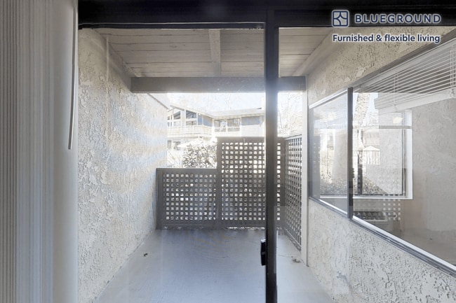 555 Paularino Ave Unit SI FL1-ID10257A