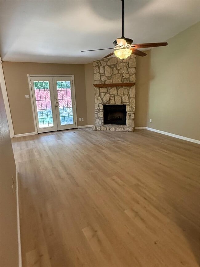 Photo - 2704 Crownspoint Dr