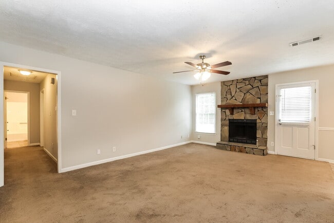 Photo - 3568 Fernbrook Dr