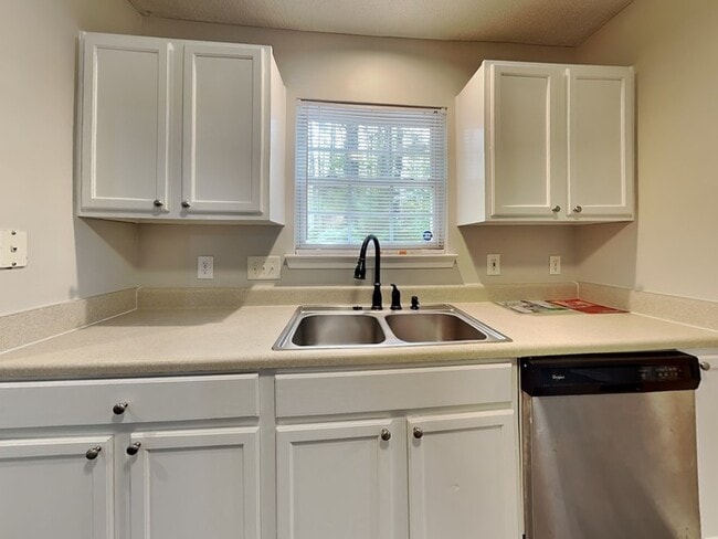 11020 Pointer Ridge Dr
