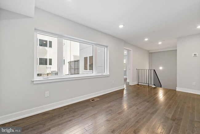 Photo - 1533 N 2nd St Unit 1B