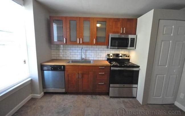 Photo - 452 W 3rd Ave Unit A