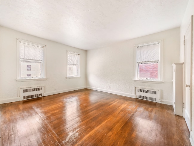 Photo - 5556 Covode St Unit 1