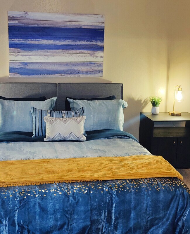 Main Bedroom - 6105 Venecia Dr Apartments Unit 6105