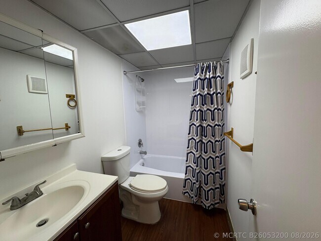 632 NW 13th St Unit 0280