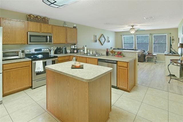 Photo - 911 Live Oak Dr