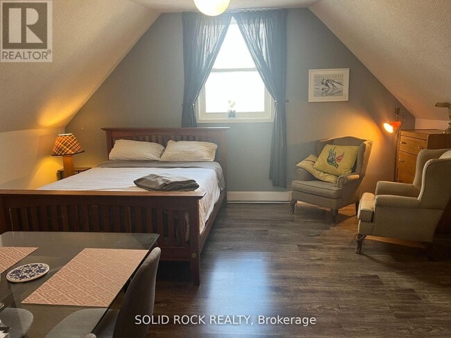 Photo - 71 King St E Unité C