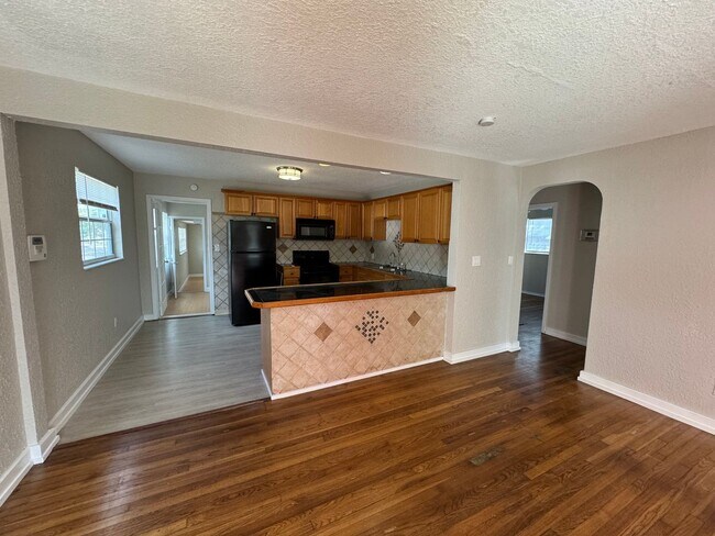 Photo - Fenced in four bedroom house near beautiful Gulfport