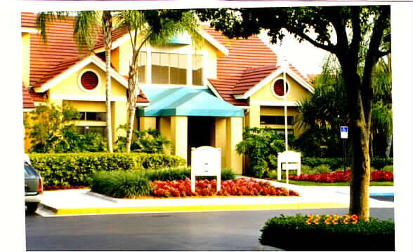 Photo - Biscayne Beach Club