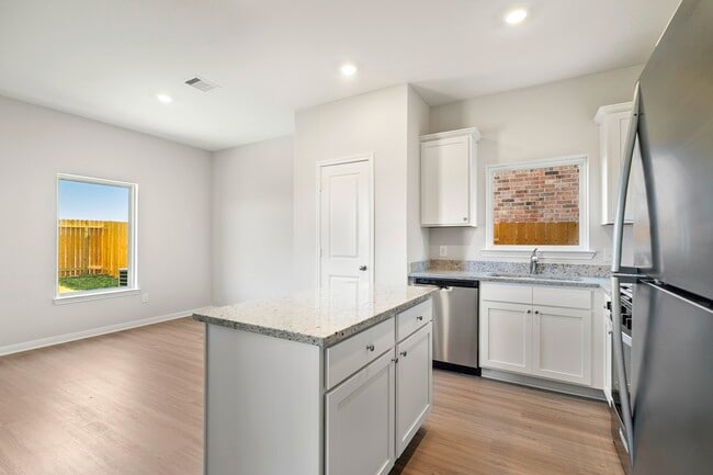 Photo - 345 Tejas Trl