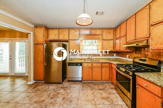 Photo - 3 Bedroom Pet-Friendly Home in McDonough, ...