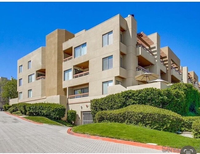 Building Photo - 7225 Navajo Rd
