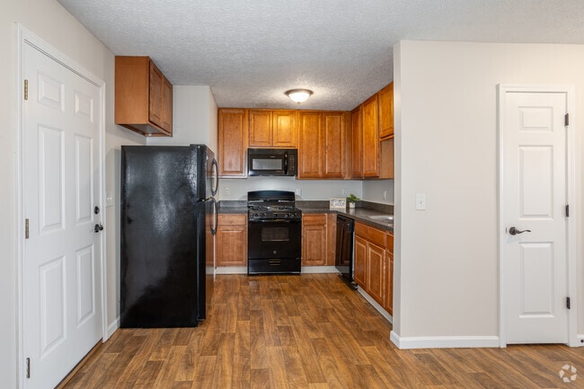 2BR, 2.5BA - 1,266SF - The Iron - Kitchen - Carriage Lane