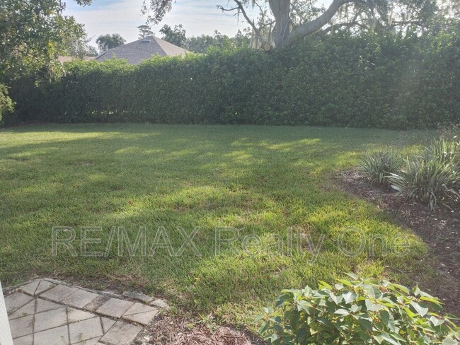 Photo - 589 W Doerr Path