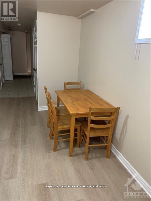 Photo - 1721 Queensdale Ave