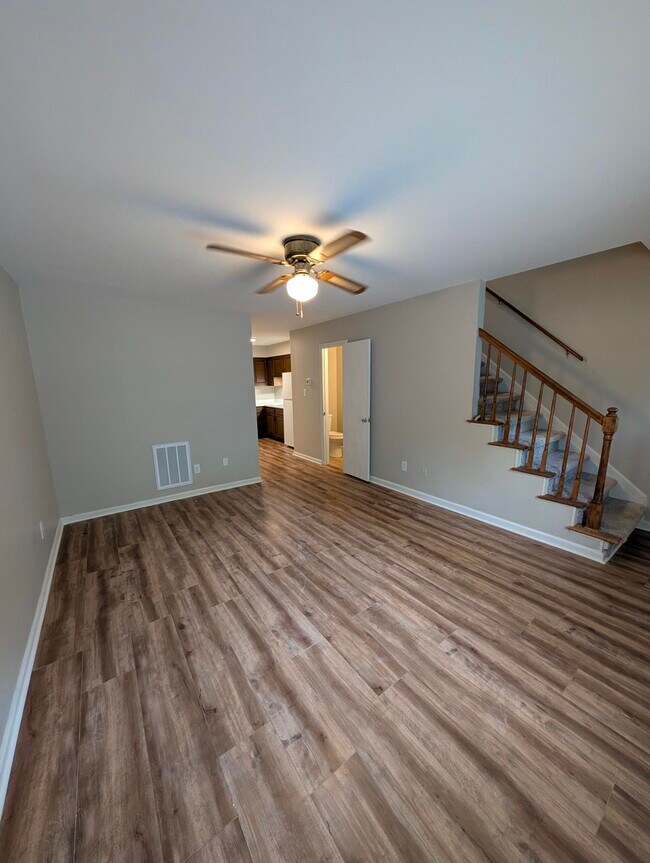 733 Branniff Dr