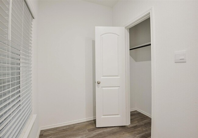 Photo - 1055 Llano Trl