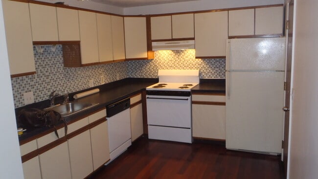 Photo - 1129 N Shore Rd Unit 2