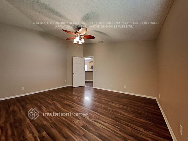 Photo - 4870 Manchester Dr