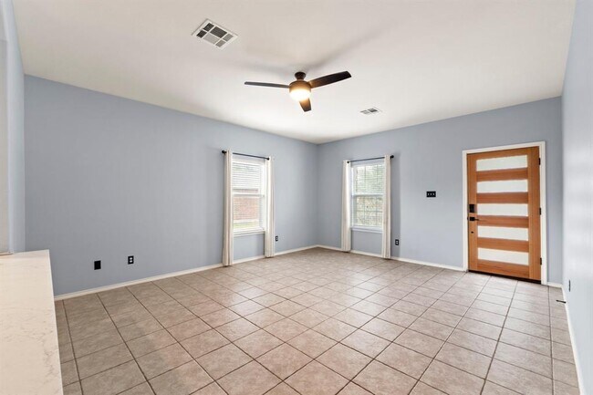 Photo - 11820 Dunfries Ln