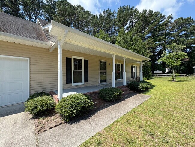 Photo - 204 Cobblestone Ct