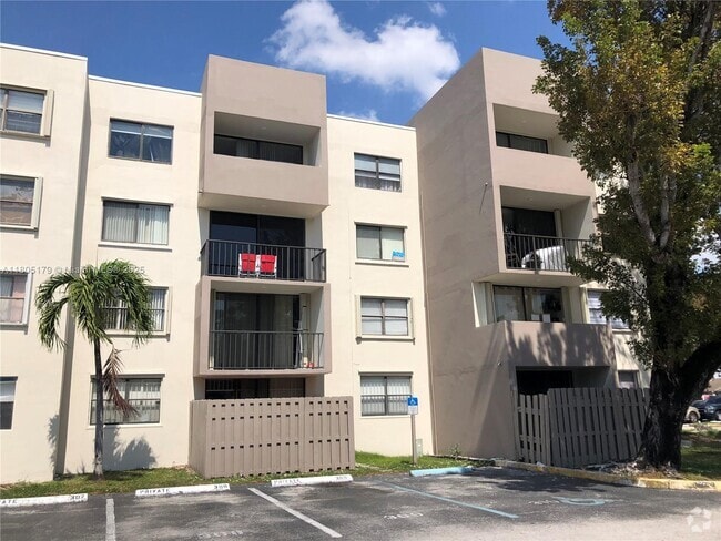 Building Photo - 8006 SW 149th Ave Unit D-401 Rental