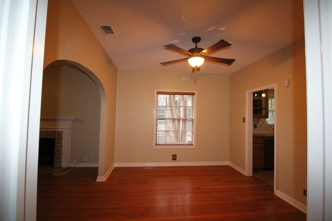 Photo - 139 Thomas Jefferson Dr