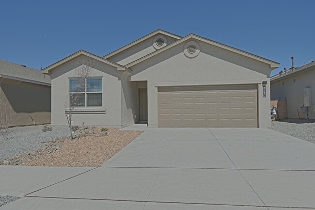 3bd/2ba Available in Rio Rancho - 3bd/2ba Available in Rio Rancho House
