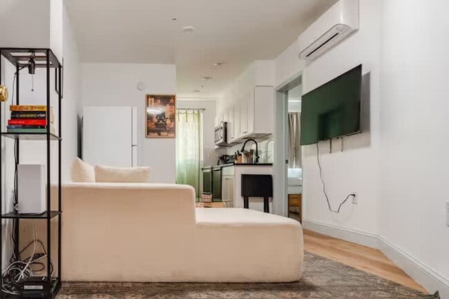 Photo - 1384 Ridge Ave Unit ID1314961P