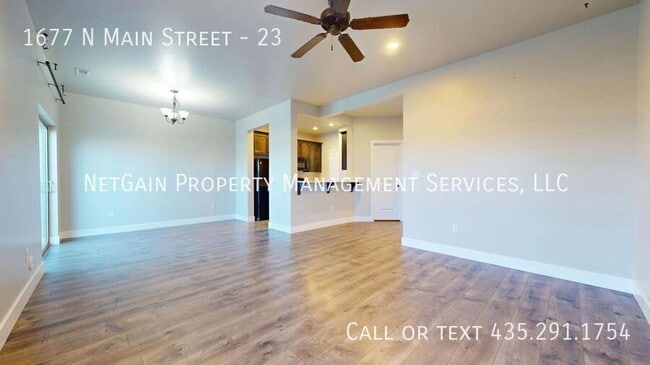 Photo - 1677 N Main St