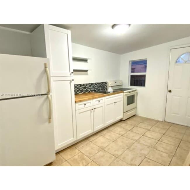 Photo - 4307 SW 9th St