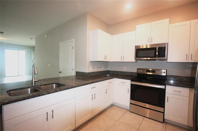 Photo - 812 Royal Empress Dr