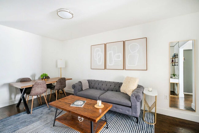 Building Photo - 359 W 39th St Rental