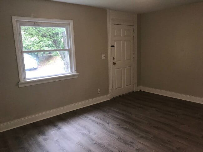 Photo - 1528 Wilson Ave