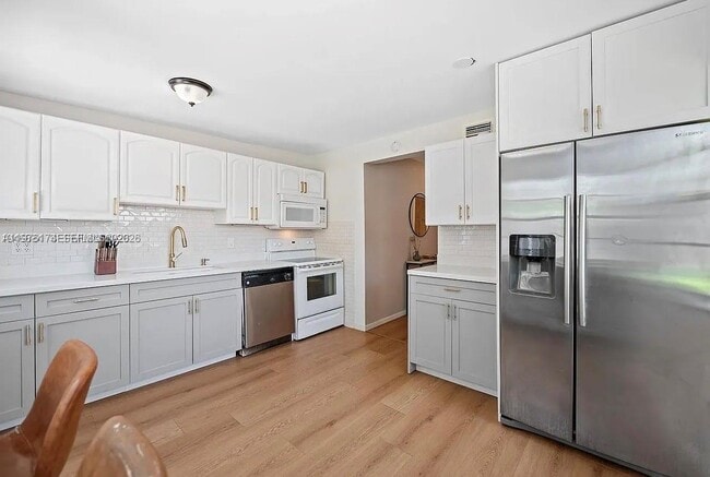 Photo - 1480 SW 26th Ave