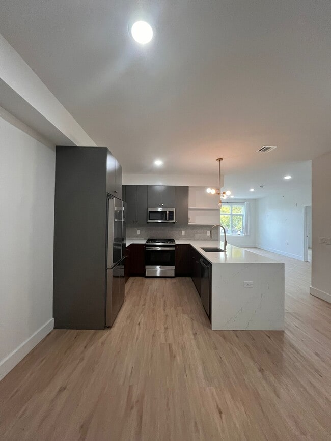 Photo - 276 Duncan Ave Unidad 4