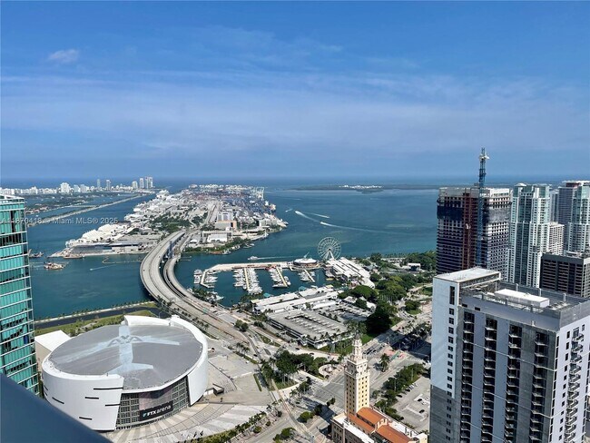 Photo - 851 NE 1st Ave Unit 5004