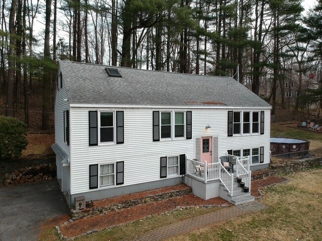 Building Photo - 32 Muddy Pond Rd Rental
