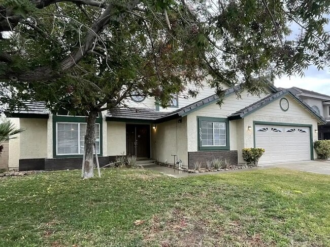 Building Photo - 5028 W Avenue M